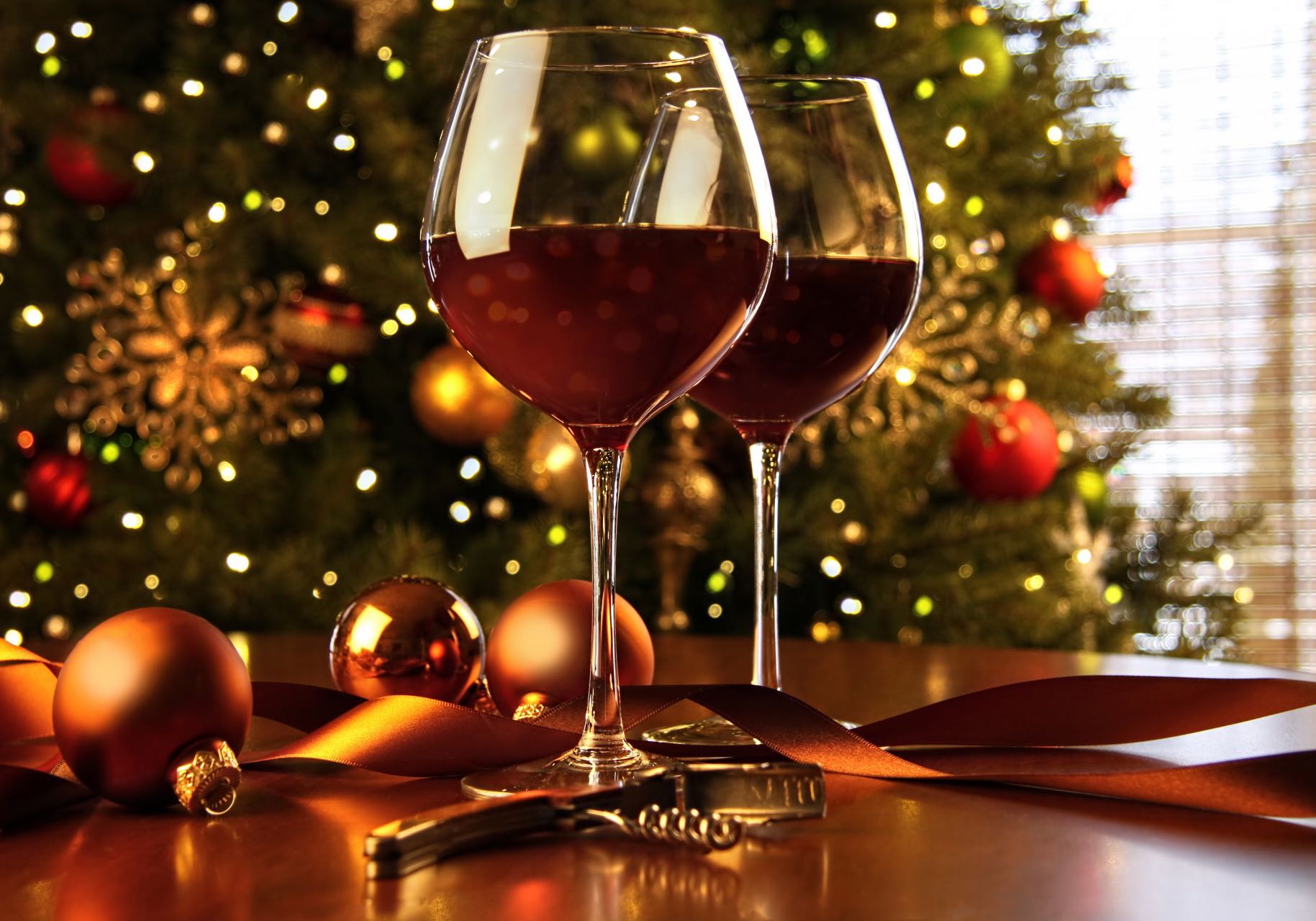 Christmas-wine-and-food.-Blog-article.jpg