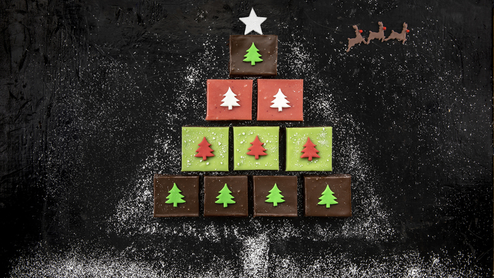 Delight in Festive Decadence with Kute Cake's Large Christmas Tree Box - 10 Brownies