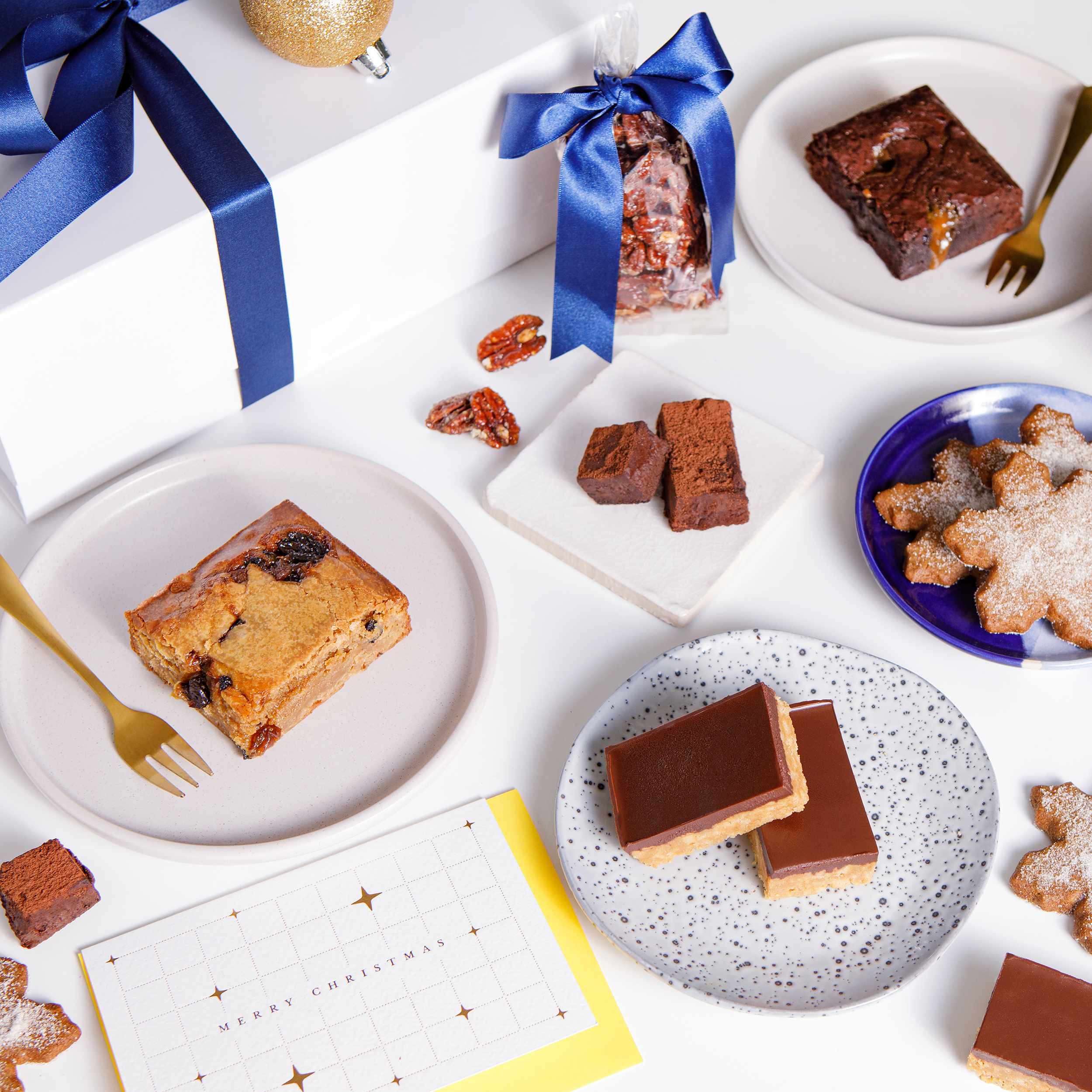Crafted Sweetness: Bespoke Sweet Treat Hampers for the Holidays